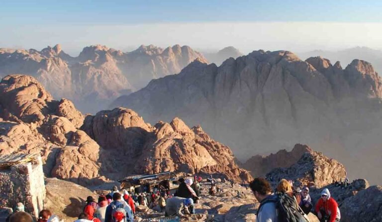 Hiking in Egypt: Exploring the Landscapes of the Pharaohs